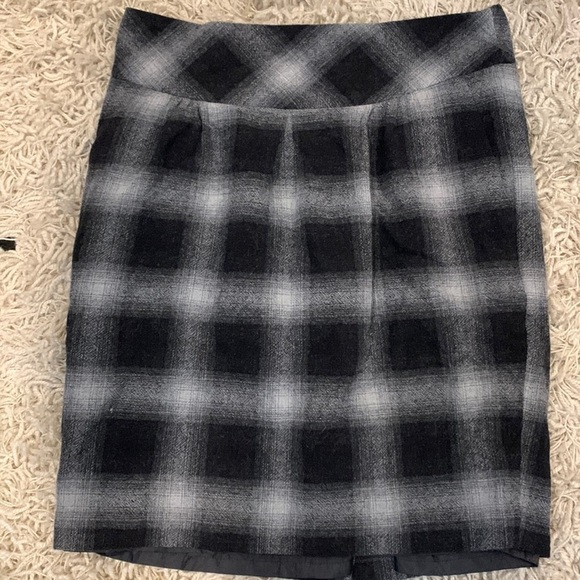 LOFT Dresses & Skirts - ANN Taylor aloft black and white plaid wool blend pencil skirt size 8